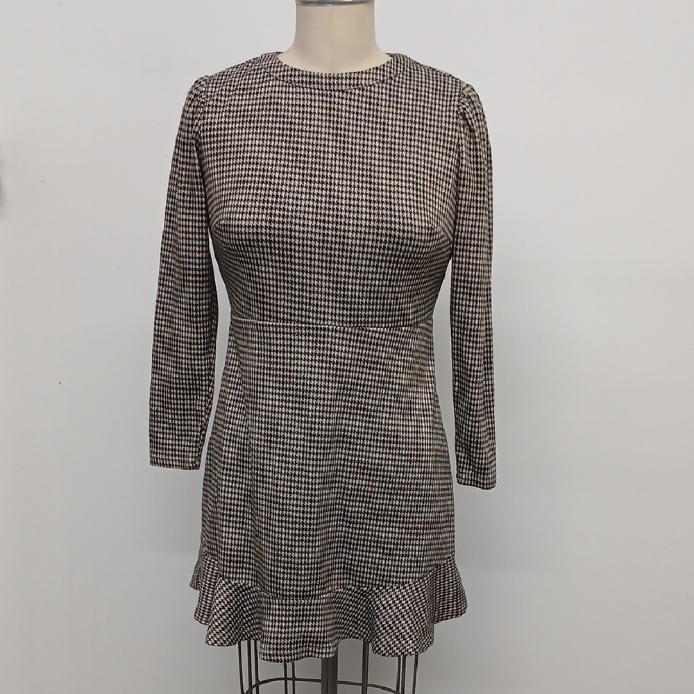 Loft Black and Cream Houndstooth Fit and Flair Mini Dress Size 6P
